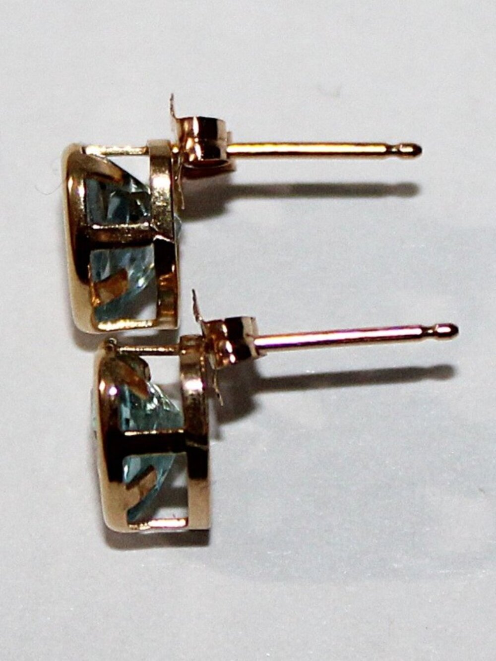 14kt Gold Blue Topaz Heart Stud Earrings - Picture 2 of 3